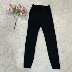 Cosmolle Mid-to-High Rise Black Leggings, Ruched Bottom (w/Outside Pockets)